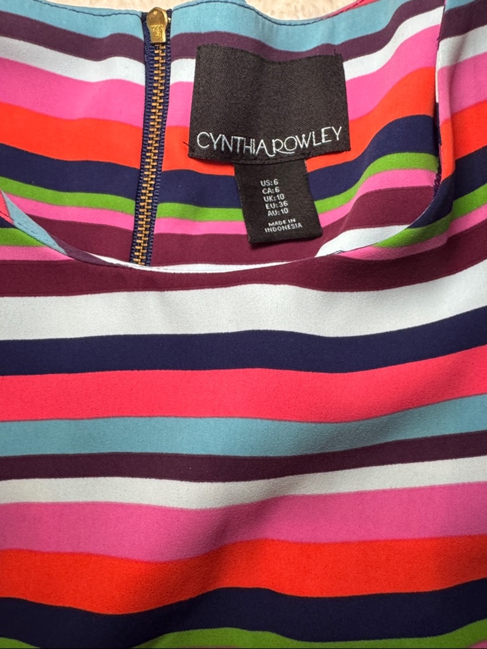 Cynthia Rowley Multicolor Striped Short-Sleeve Shift Dress. Size 6 - Picture 5 of 5